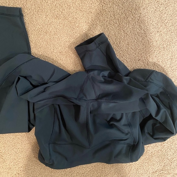 Lululemon Speed Up Tight Warp Tech Legging - Picture 5 of 15